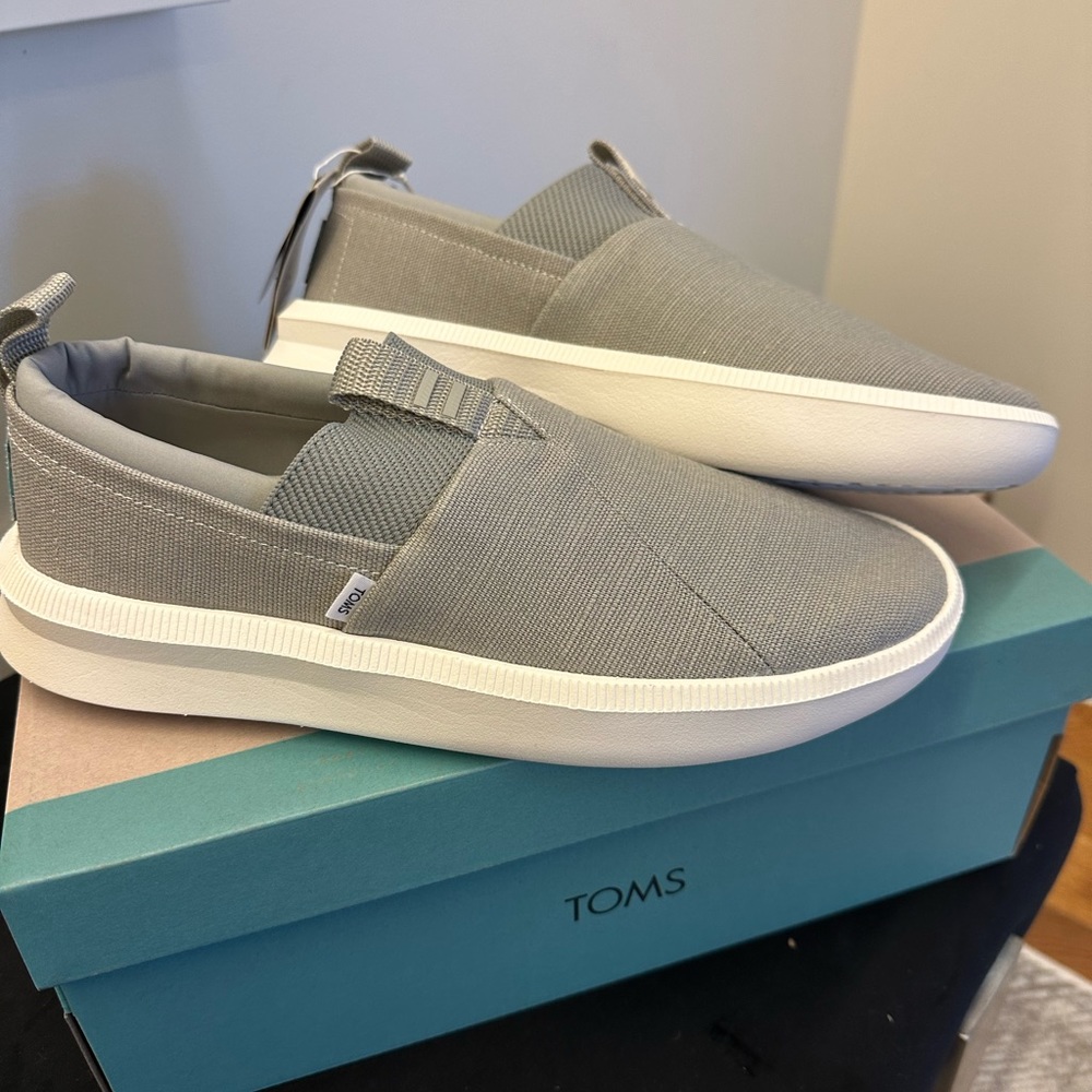 Brand New - TOMS Men’s Alpargata Rover size 9.5